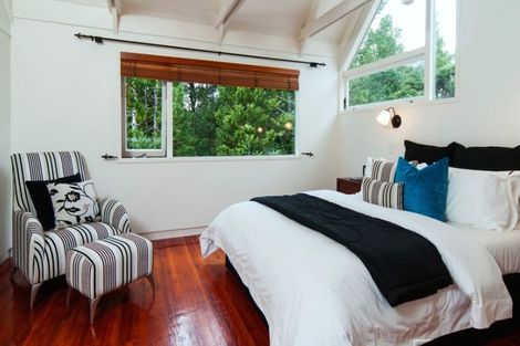 Photo of property in 14 Fitzpatrick Place, Chatswood, Auckland, 0626