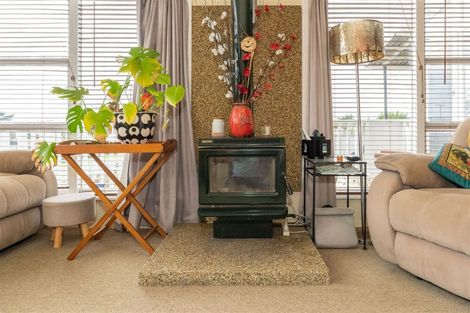 Photo of property in 72 Park Avenue, Waitarere Beach, Levin, 5510