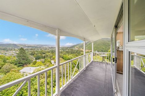 Photo of property in 9 Alleyne Court, Brown Owl, Upper Hutt, 5018