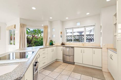 Photo of property in 117 Hatea Drive, Regent, Whangarei, 0112