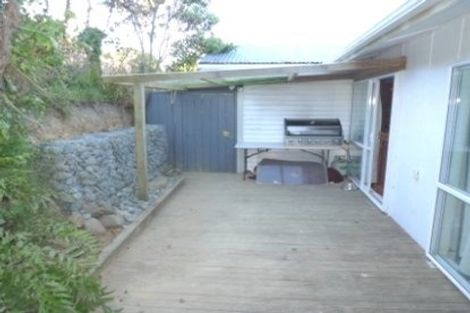 Photo of property in 92 Ruskin Road, Newlands, Wellington, 6037
