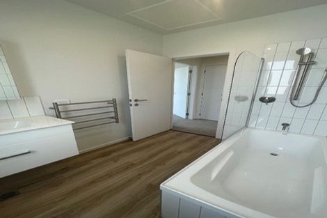 Photo of property in 19 Pipi Place, Levin, 5510