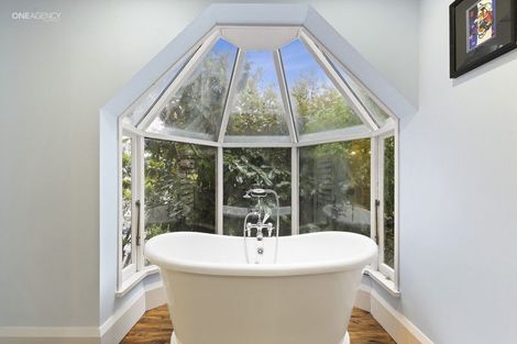 Photo of property in 14 Valley Road, Cashmere, Christchurch, 8022