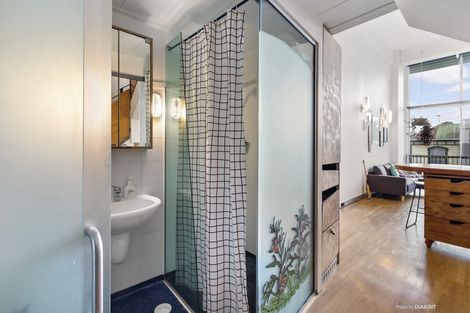 Photo of property in Qba Apartments, 1j/51 Webb Street, Mount Cook, Wellington, 6011