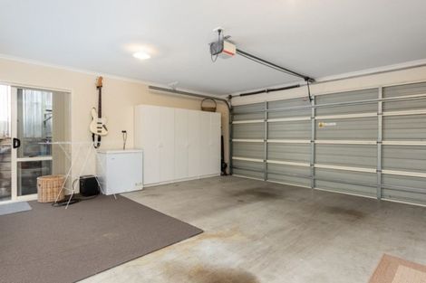 Photo of property in 18 Bateleur Close, Welcome Bay, Tauranga, 3112