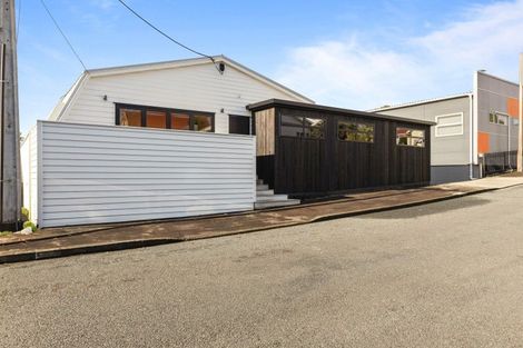 Photo of property in 19 Henui Street, Strandon, New Plymouth, 4312