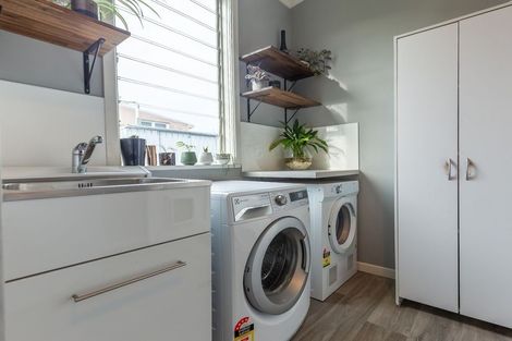 Photo of property in 35 Wesley Street, South Dunedin, Dunedin, 9012