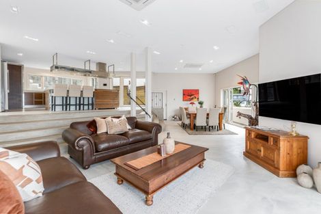 Photo of property in 66 Onslow Road, Khandallah, Wellington, 6035