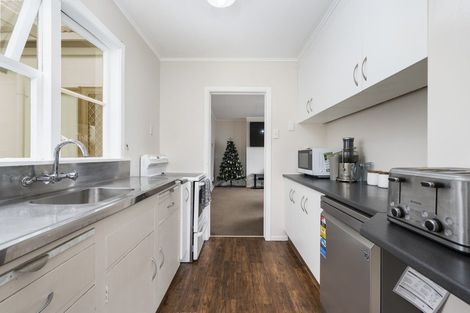 Photo of property in 8 George Street, Hawera, 4610