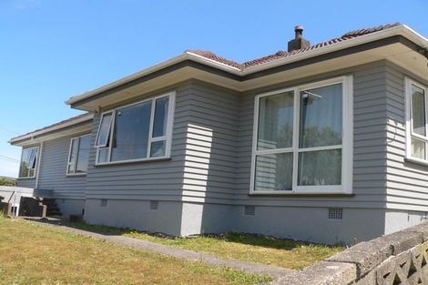 Photo of property in 16 Chester Road, Tawa, Wellington, 5028