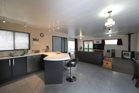 Photo of property in 194 Flaxmere Avenue, Flaxmere, Hastings, 4120