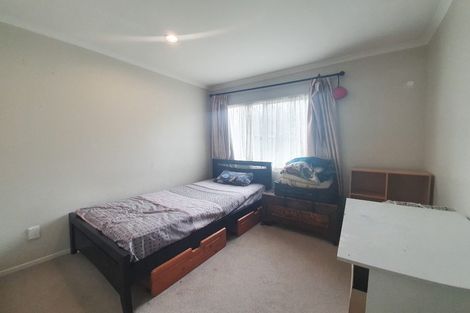 Photo of property in 64a Kingdale Road, Henderson, Auckland, 0610