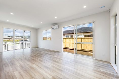 Photo of property in 12 Hemopo Street, Pukekohe, 2120