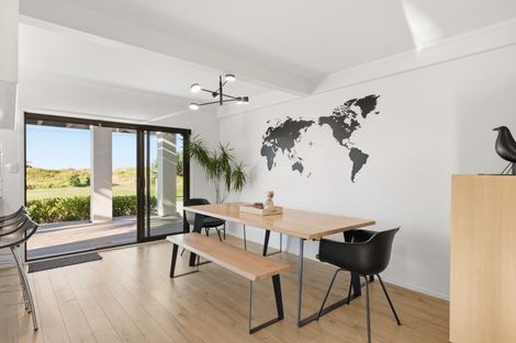 Photo of property in 670 Papamoa Beach Road, Papamoa Beach, Papamoa, 3118