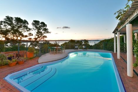 Photo of property in 74 Ardern Avenue, Stanmore Bay, Whangaparaoa, 0932