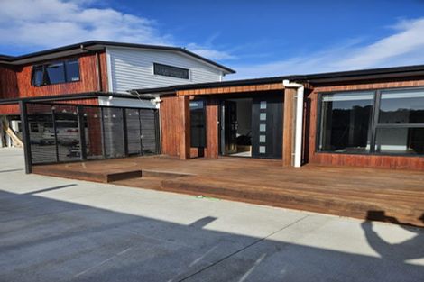 Photo of property in 15 Cambridge Road, Riverhead, 0820