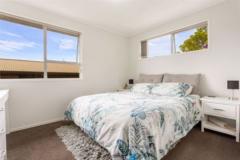 Photo of property in 98 Reynella Drive, Massey, Auckland, 0614