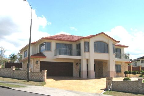 Photo of property in 24 Whiting Grove, West Harbour, Auckland, 0618