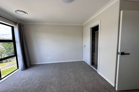 Photo of property in 17a Artesia Close, Shamrock Park, Auckland, 2016