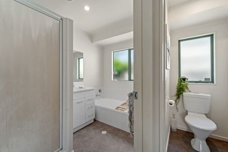 Photo of property in 110 Brightside Road, Stanmore Bay, Whangaparaoa, 0932