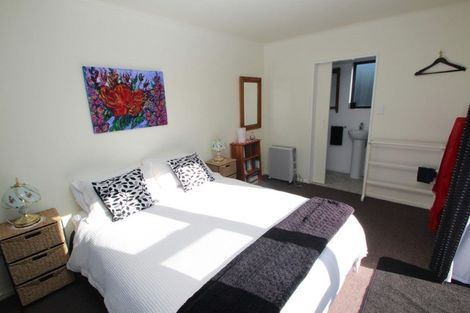 Photo of property in 32 Magdala Street, Kakanui, Oamaru, 9495