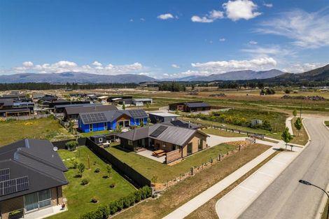 Photo of property in 8 Grandview Road, Lake Hawea, 9382