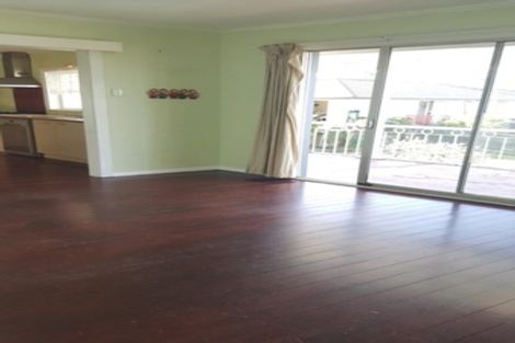 Photo of property in 14 Kokiri Street, Te Atatu South, Auckland, 0610