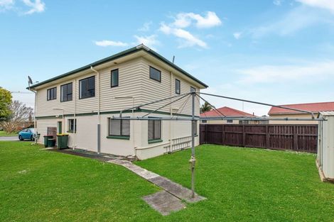 Photo of property in 1/13 Hill Crescent, Papakura, 2110
