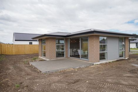 Photo of property in 1 Fry Place, Rolleston, 7614