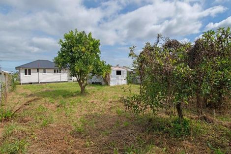 Photo of property in 27 Hill Crescent, Papakura, 2110