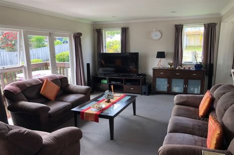 Photo of property in 84 Sylvan Crescent, Te Atatu South, Auckland, 0610