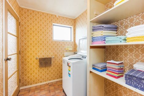 Photo of property in 8 Karyn Street, Castlecliff, Whanganui, 4501