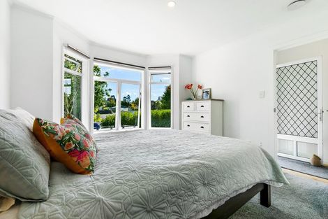 Photo of property in 12 Rheingold Place, Huapai, Kumeu, 0810