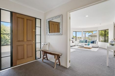 Photo of property in 20 Moyrus Crescent, East Tamaki Heights, Auckland, 2016