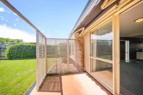 Photo of property in 9 Foxtail Fern, Kelvin Grove, Palmerston North, 4414