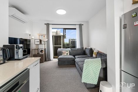 Photo of property in 28 Rahopuru Road, Westgate, Auckland, 0614