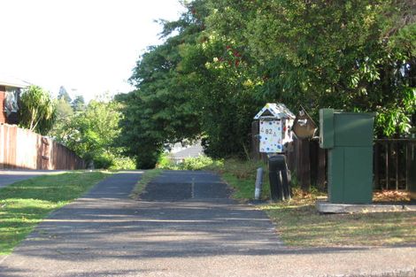Photo of property in 1/82 Lantana Road, Green Bay, Auckland, 0604
