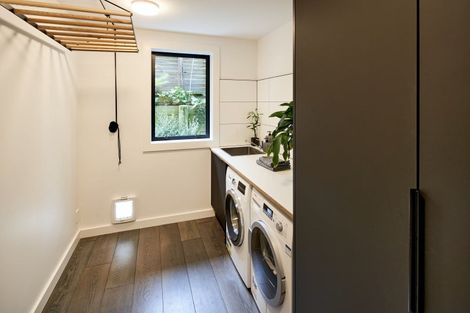 Photo of property in 5 Howard Road, Point Howard, Lower Hutt, 5013