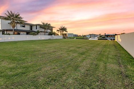 Photo of property in 10 Rauiri Drive, One Tree Point, 0118