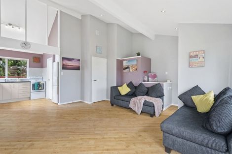 Photo of property in 1/57a Hogans Road, Glenfield, Auckland, 0629