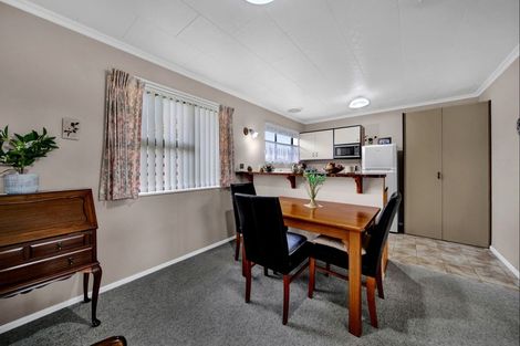 Photo of property in 335b High Street, Hawera, 4610