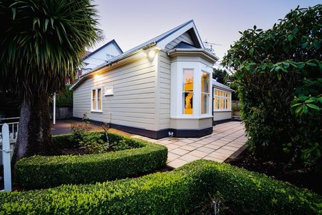 Photo of property in 2 Carnarvon Street, Belleknowes, Dunedin, 9011