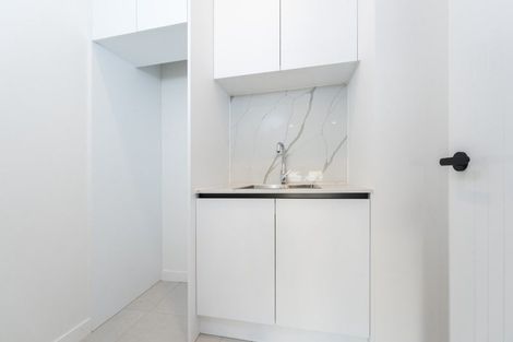 Photo of property in 6 Dorset Down Drive, Karaka, 2580