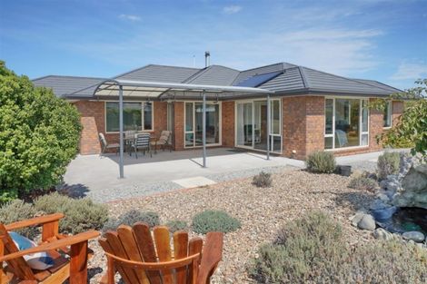 Photo of property in 17 Riverside Way, Amberley, 7410