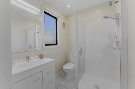 Photo of property in 40 Collins Avenue, Tawa, Wellington, 5028