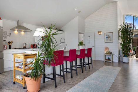 Photo of property in 68 Omana Avenue, Shelly Beach, Helensville, 0874