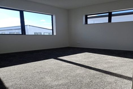 Photo of property in 5 Tumu Road, Papakura, 2110