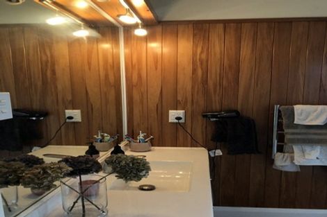 Photo of property in 7 Otahuri Crescent, Greenlane, Auckland, 1051