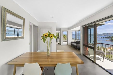 Photo of property in 32 Walter Road, Lowry Bay, Lower Hutt, 5013