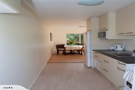 Photo of property in 9/18 Parr Terrace, Castor Bay, Auckland, 0620
